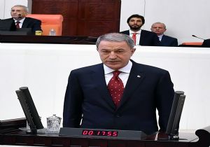 Akar Yemin Etti, Görevi Devraldı